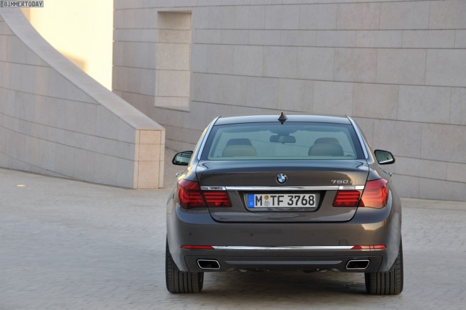 BMW-7er-Facelift-2012-Langversion-F02-LCI-25