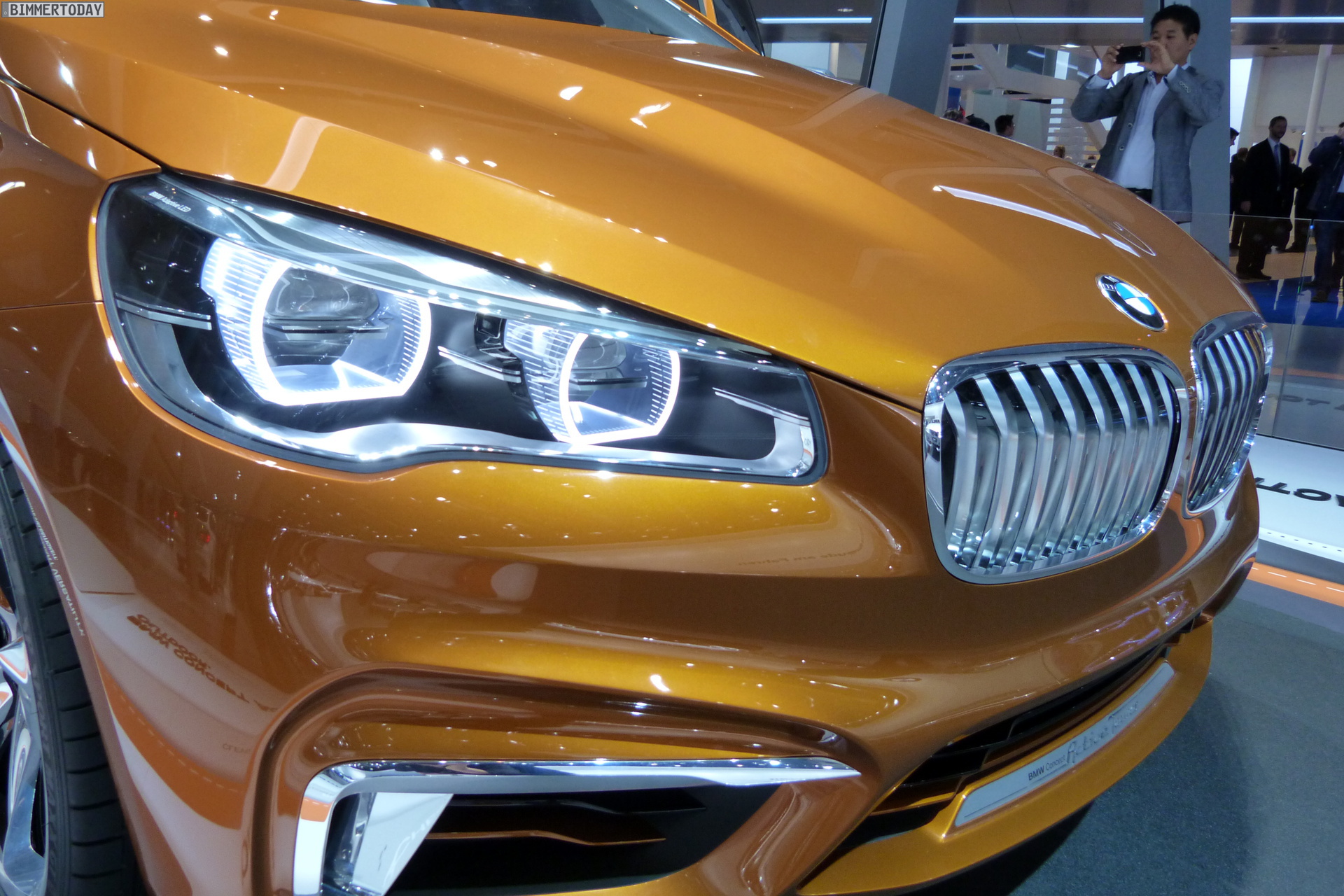 BMW-Active-Tourer-Outdoor-F46-IAA-2013-LIVE-22.jpg