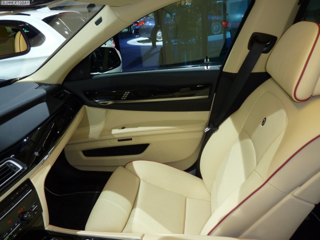 BMW-Alpina-B7-Biturbo-F02-Citrinschwarz-IAA-2011-Interieur-02