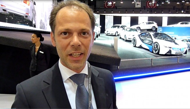 BMW-Arno-Keller-beruehrungsloses-Oeffnen-der-Heckklappe