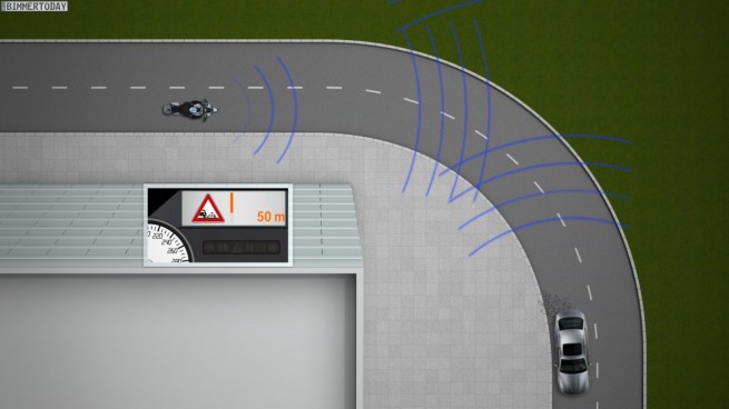 BMW-Connected-Drive-Car-to-X-Kommunikation-lokale-Gefahrenwarnung-Schotter
