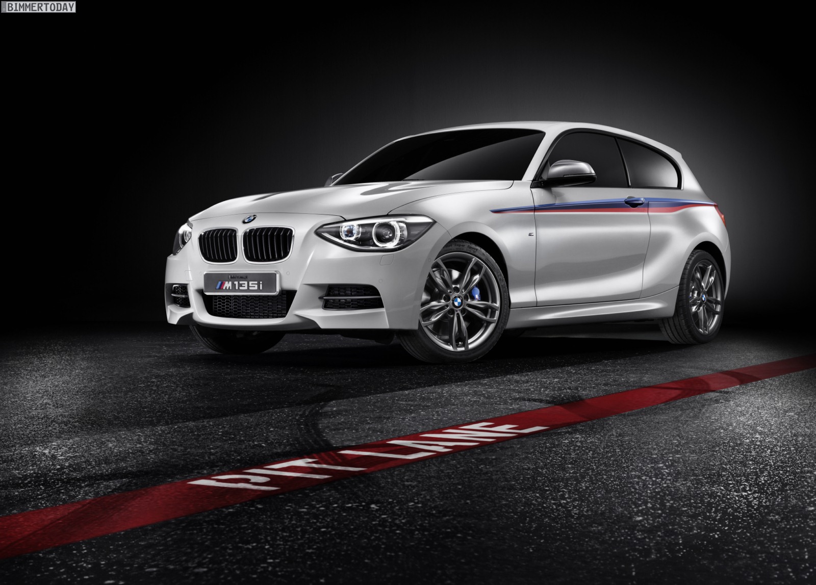 BMW-M135i-F20-Concept-Car-Auto-Salon-Genf-2012-07.jpg