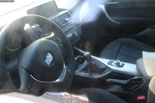BMW-M135i-F21-1er-Dreituerer-135i-2012-Innenraum-01-655x436.jpg