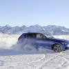 BMW-M135i-xDrive-2012-Allrad-im-Schnee-08