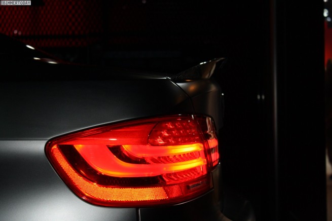 BMW-M3-Coupé-Frozen-Black-Metallic-Performance-Parts-Paris-2010-30