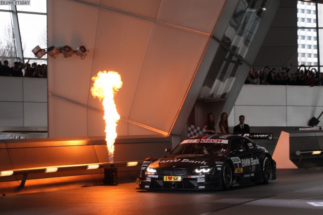 BMW-M3-DTM-2013-Motorsport-Praesentation-Welt-Muenchen-05