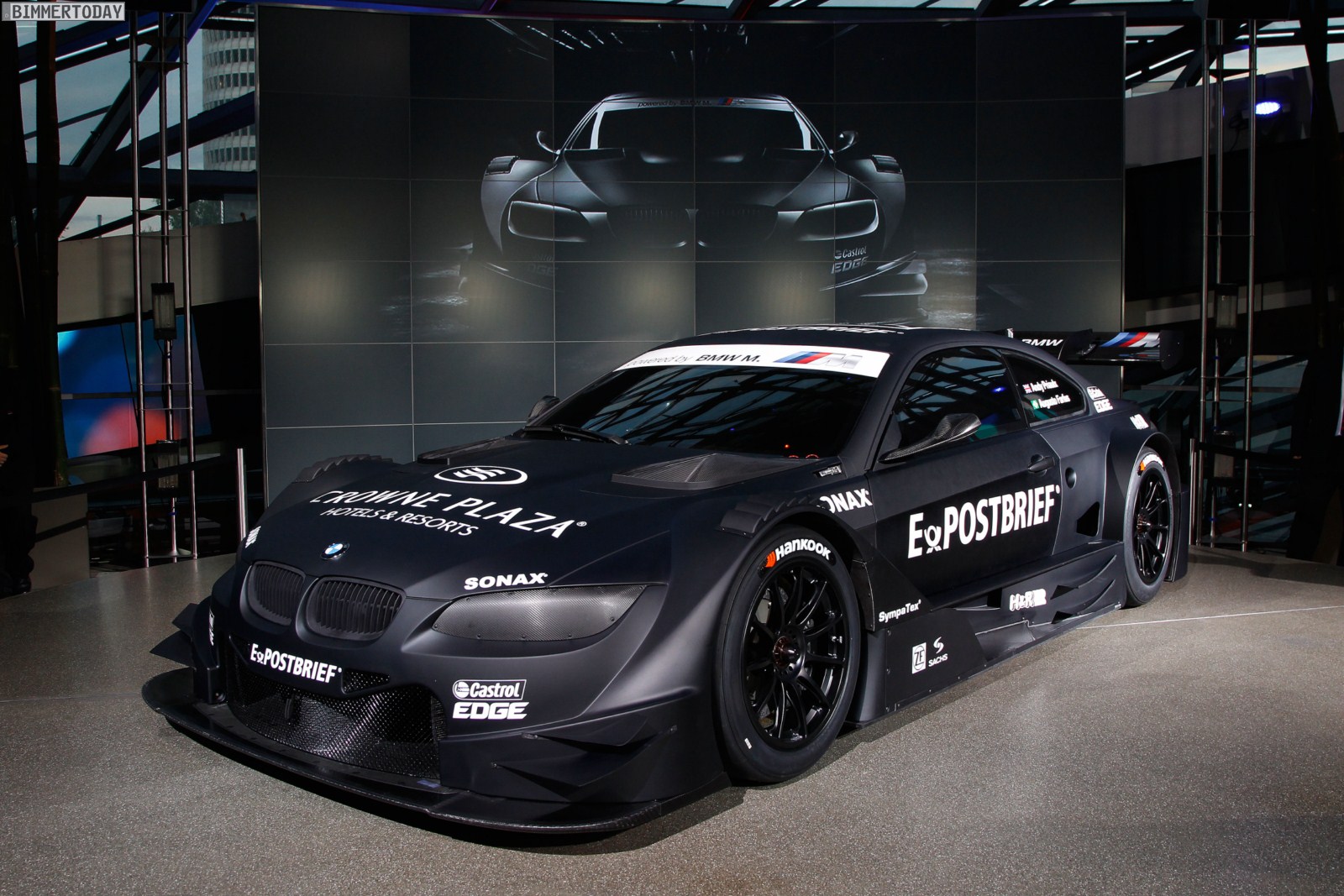 BMW-M3-DTM-Concept-Premiere-M%C3%BCnchen-04.jpg