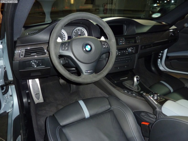 BMW-M3-Frozen-Silver-Metallic-M-Night-2011-07