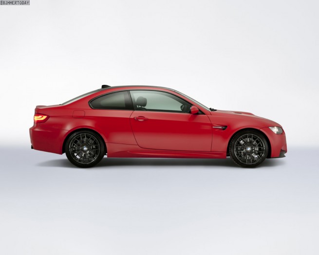 BMW-M3-M-Performance-Edition-UK-2012-03