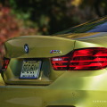 BMW M4 Coupé Wallpaper: Austin Yellow im Indian Summer BMW M4 Coupé Wallpaper: Austin Yellow im Indian Summer