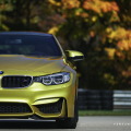 BMW M4 Coupé Wallpaper: Austin Yellow im Indian Summer BMW M4 Coupé Wallpaper: Austin Yellow im Indian Summer
