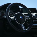 BMW M4 Coupé Wallpaper: Austin Yellow im Indian Summer BMW M4 Coupé Wallpaper: Austin Yellow im Indian Summer
