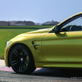 BMW M4 Coupé Wallpaper: Austin Yellow im Indian Summer BMW M4 Coupé Wallpaper: Austin Yellow im Indian Summer