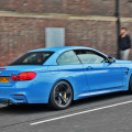 BMW M4 Cabrio: Neue Fotos zeigen F83 in Yas Marina Blau BMW M4 Cabrio: Neue Fotos zeigen F83 in Yas Marina Blau