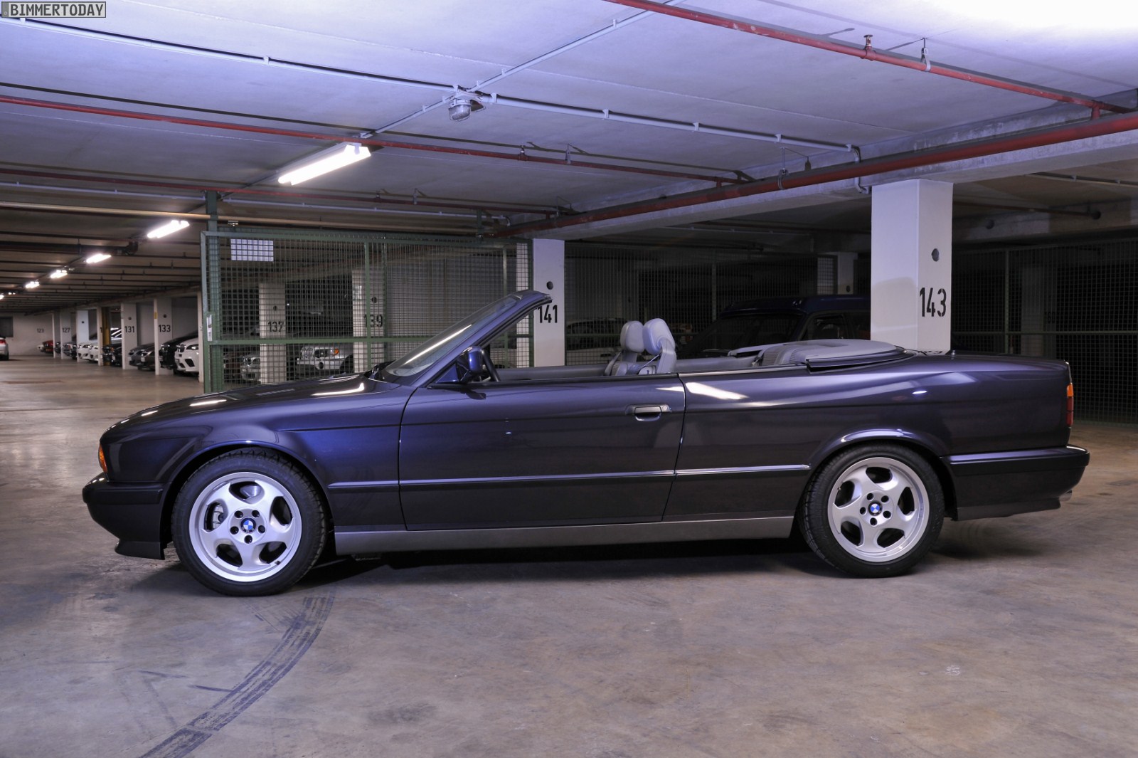 BMW-M5-Cabrio-E34-Garching-01.jpg