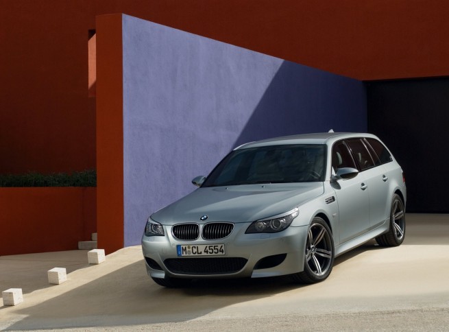 BMW-M5-E61-01