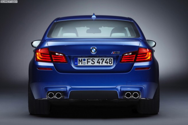 BMW-M5-F10-2011-05