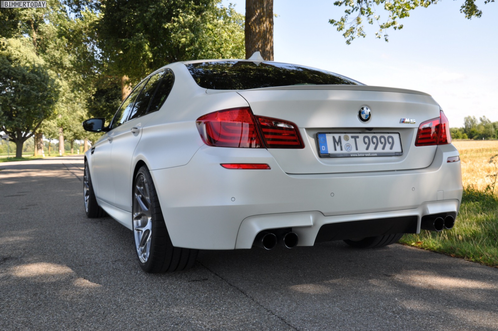 Bmw m5 frozen white #2