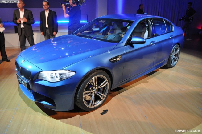 BMW-M5-F10-M-Night-16