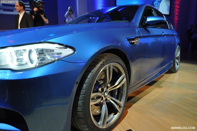 BMW-M5-F10-M-Night-20