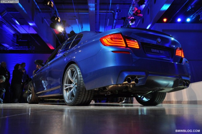 BMW-M5-F10-M-Night-22