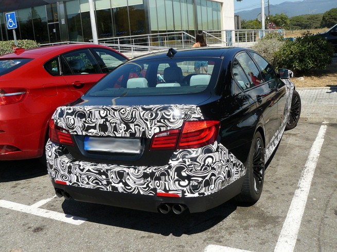 [Immagine: BMW-M5-F10-Spyshots-Interieur-12-655x491.jpg]