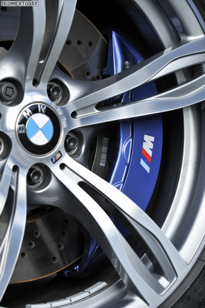 BMW-M5-F10-UK-RHD-Blau-13
