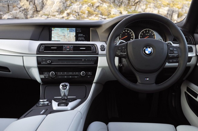 BMW-M5-F10-UK-RHD-Interieur-05