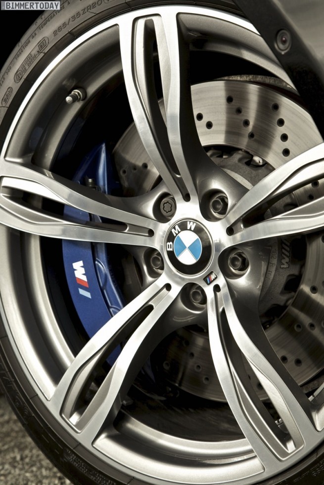 BMW-M5-F10-UK-RHD-Schwarz-17
