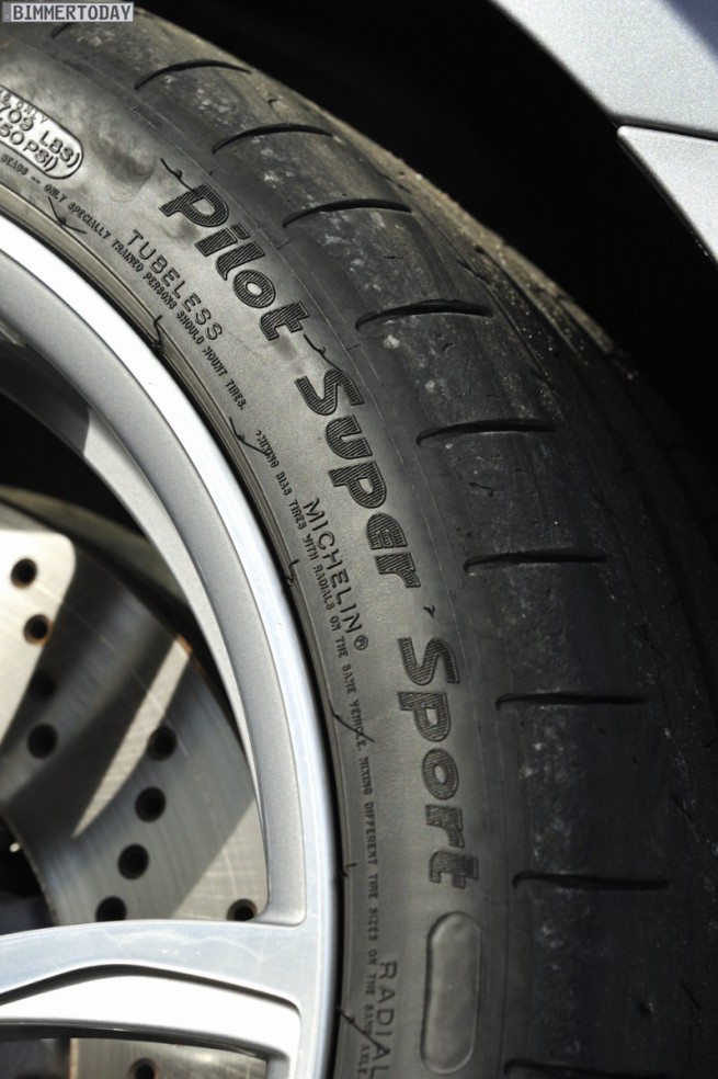BMW-M5-F10-UK-RHD-Spacegrau-03