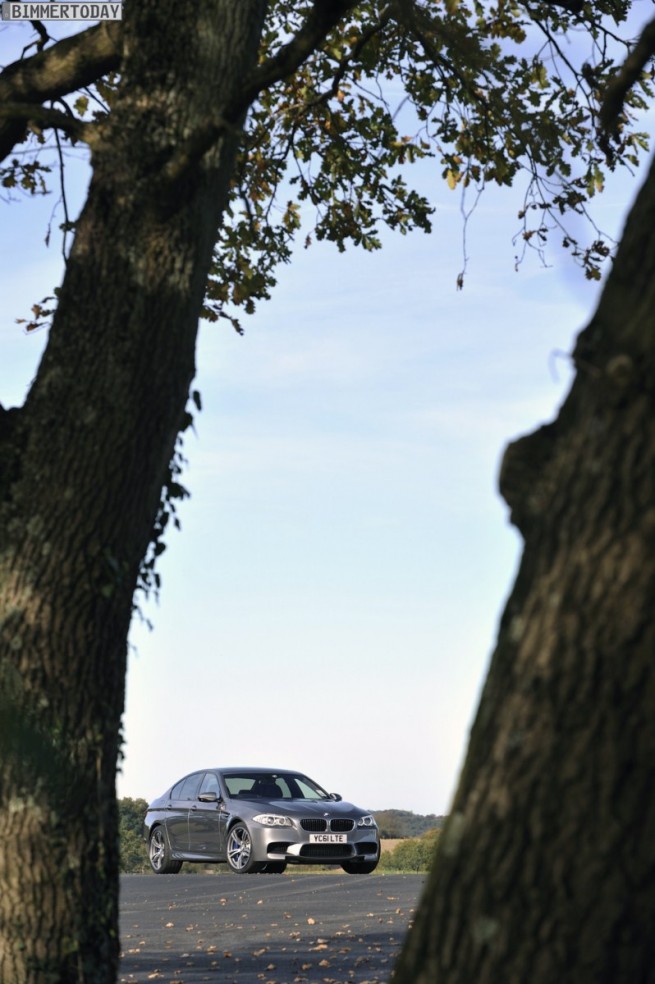BMW-M5-F10-UK-RHD-Spacegrau-04