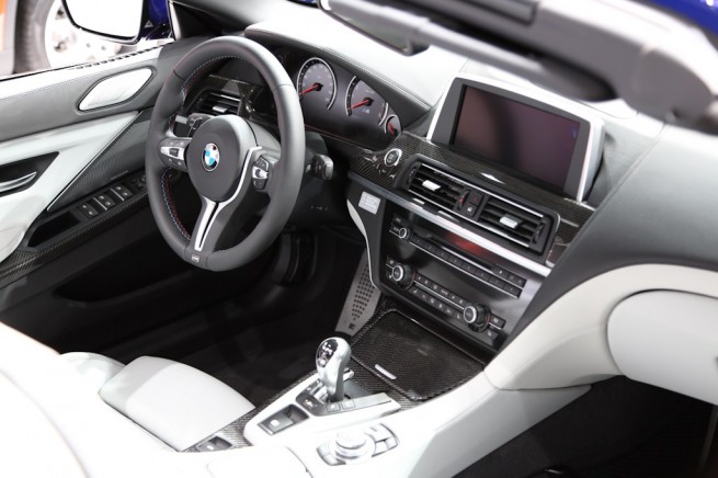 BMW-M6-Cabrio-F12-NY-2012-San-Marino-Blau-06