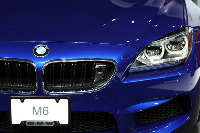 BMW-M6-Cabrio-F12-NY-2012-San-Marino-Blau-10