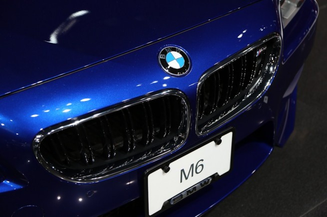 BMW-M6-Cabrio-F12-NY-2012-San-Marino-Blau-20