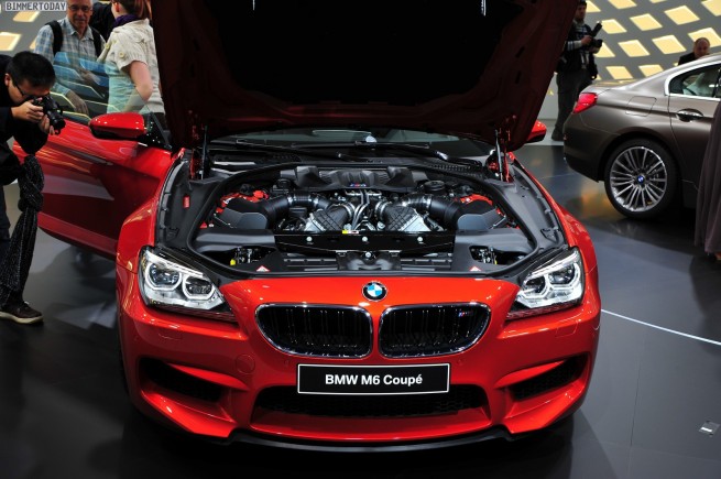 BMW-M6-in-Sakhir-Orange-Genf-2012-02