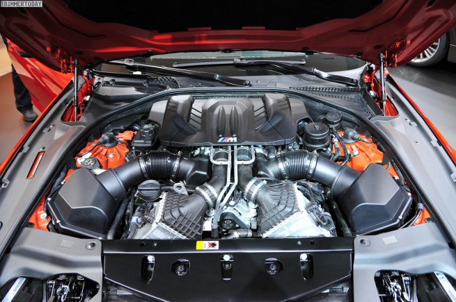 BMW-M6-in-Sakhir-Orange-Genf-2012-27