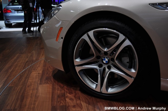 BMW-Naias-2011-6er-Cabrio-F12-05