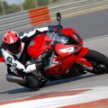BMW S 1000 RR 2014: Motorrad-Supersportler jetzt mit 199 PS BMW S 1000 RR 2014: Motorrad-Supersportler jetzt mit 199 PS