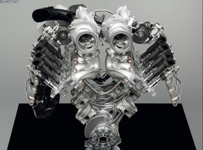 BMW-V8-Biturbo-N63-01