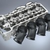 BMW-V8-S65-Zylinderkopf-mit-Nockenwellen-und-Ansaugtrichtern