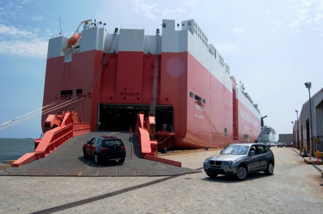 P90067553