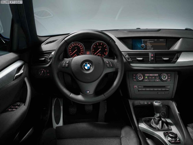 BMW-X1-E84-M-Sportpaket-Interieur-02