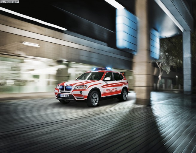 BMW-X3-F25-Feuerwehr-Notarzt-Einsatzfahrzeug-RETTmobil-2012-02