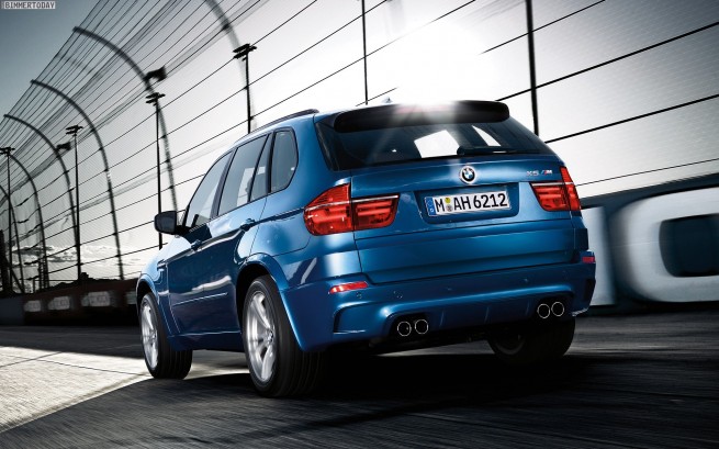 BMW-X5-M-2012-Wallpaper-1920x1200-01
