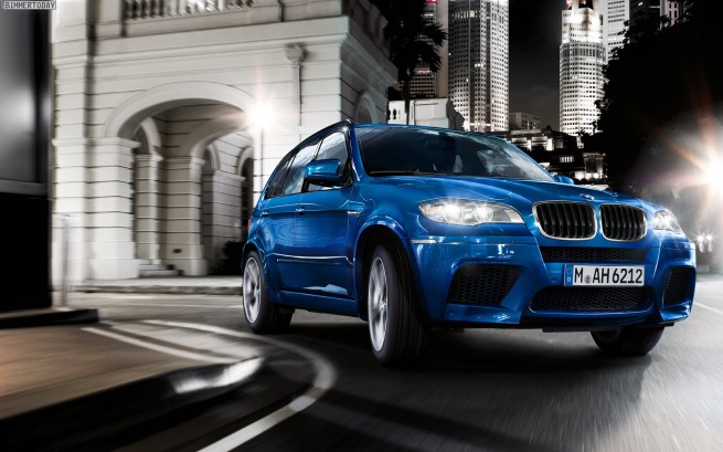 BMW-X5-M-2012-Wallpaper-1920x1200-03