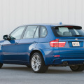 Bild-Vergleich: BMW X5 M F85 trifft auf Vorgänger X5 M E70 Bild-Vergleich: BMW X5 M F85 trifft auf Vorgänger X5 M E70