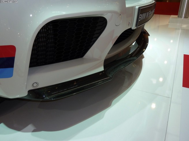 BMW-X6-M-BMW-M-Performance-Essen-Motor-Show-2011-15