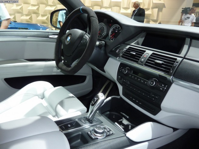BMW-X6-M-Performance-IAA-2011-Interieur-01