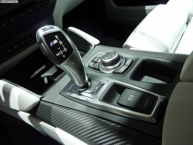 BMW-X6-M-Performance-IAA-2011-Interieur-08