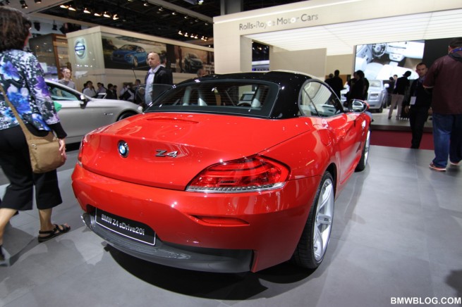 BMW-Z4-E89-Kontrastdach-Schwarz-Rot-M-Sportpaket-Paris-2012-sDrive20i-10